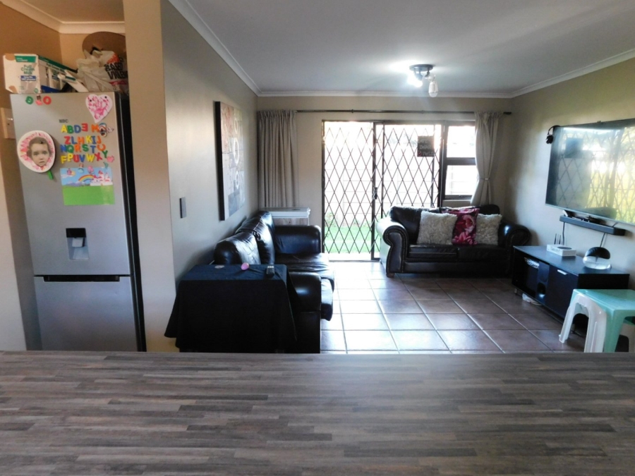 2 Bedroom Property for Sale in Pine Acres Western Cape